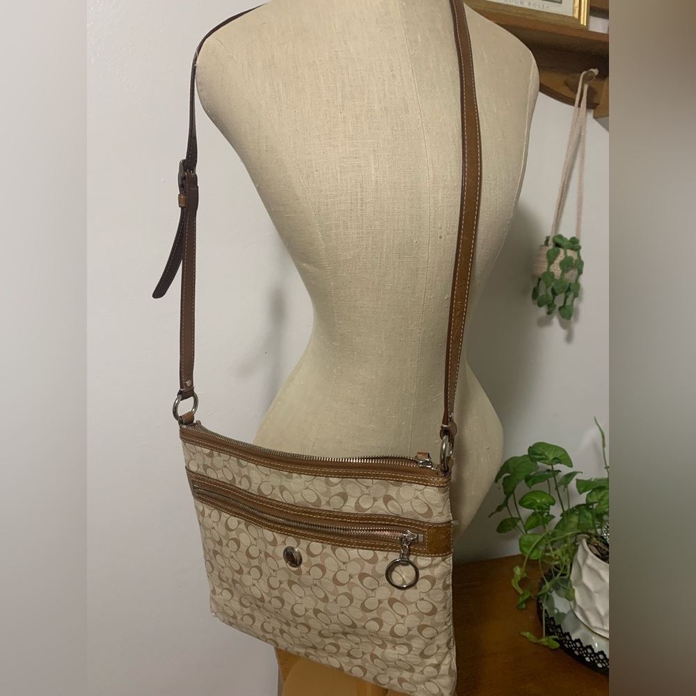 COACH Bias File Bag Crossbody Coated Canvas #17120 Signature C's Khaki/Toffee